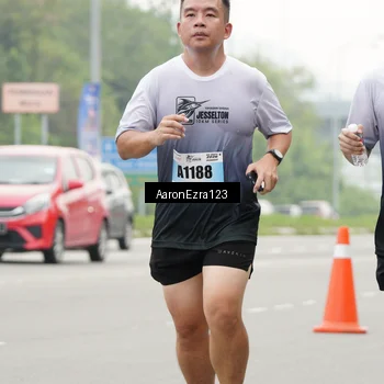 Runner Photo 7283900