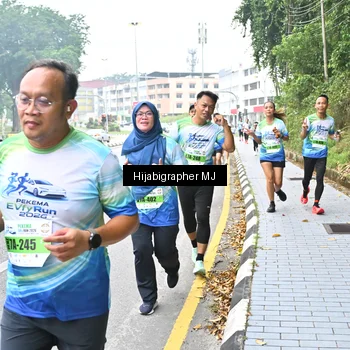 Runner Photo 7283938