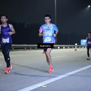 Runner Photo 7284689