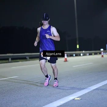 Runner Photo 7285354