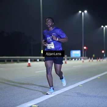 Runner Photo 7285477