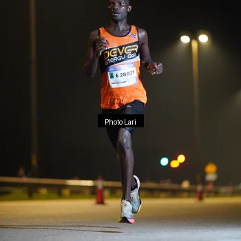 Runner Photo 7285635