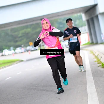 Runner Photo 7289344