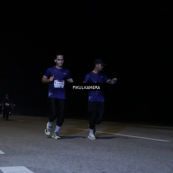 Runner Photo 7289758