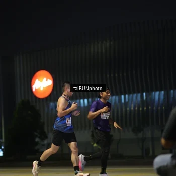 Runner Photo 7290083