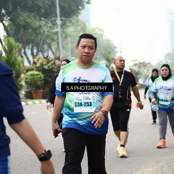 Runner Photo 7290100