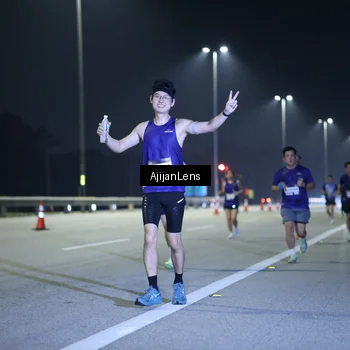 Runner Photo 7290201