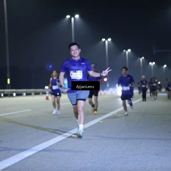 Runner Photo 7290300
