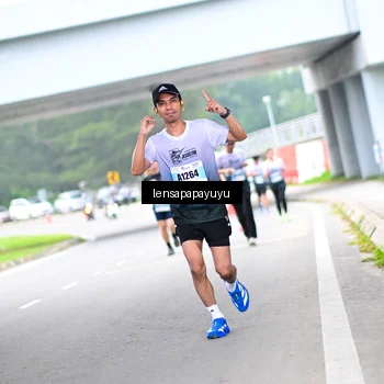 Runner Photo 7290326