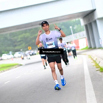 Runner Photo 7290331