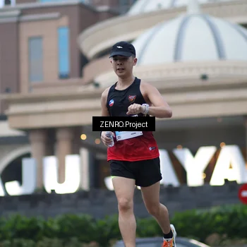 Runner Photo 7290418
