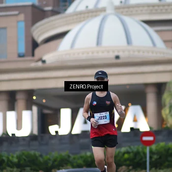 Runner Photo 7290441