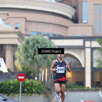 Runner Photo 7290460