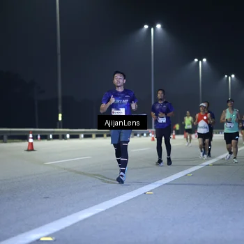 Runner Photo 7290704