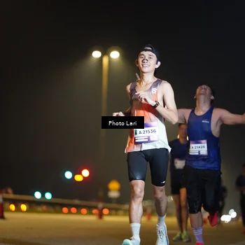 Runner Photo 7290744