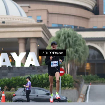 Runner Photo 7290761