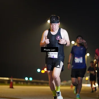 Runner Photo 7290919