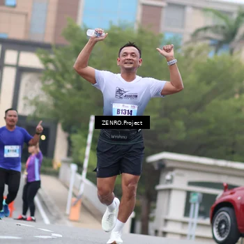 Runner Photo 7292115
