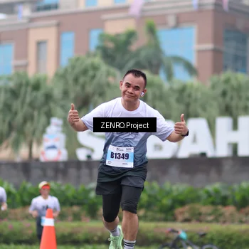 Runner Photo 7294020