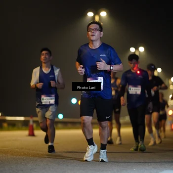 Runner Photo 7294345