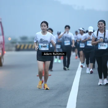 Runner Photo 7294375