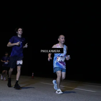 Runner Photo 7294668