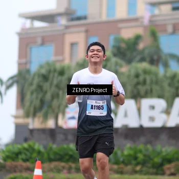 Runner Photo 7294680