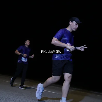 Runner Photo 7294700