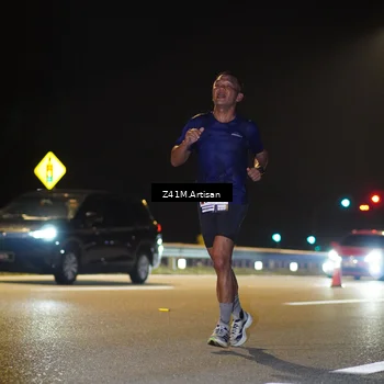 Runner Photo 7294751