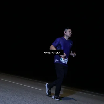 Runner Photo 7294799