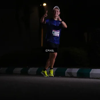 Runner Photo 7294951