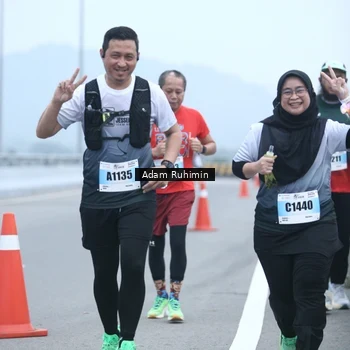 Runner Photo 7296117