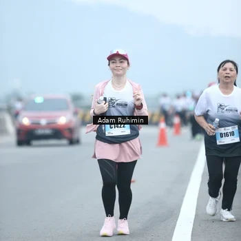 Runner Photo 7296342