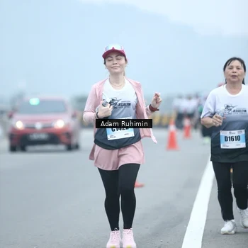 Runner Photo 7296344