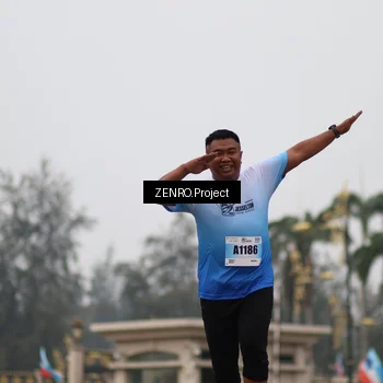 Runner Photo 7296595