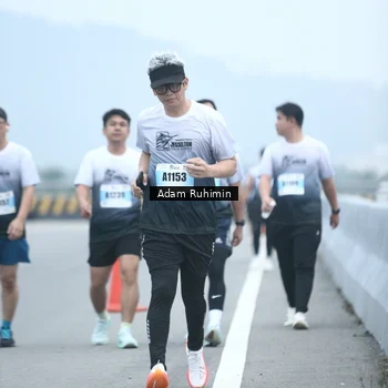 Runner Photo 7296675