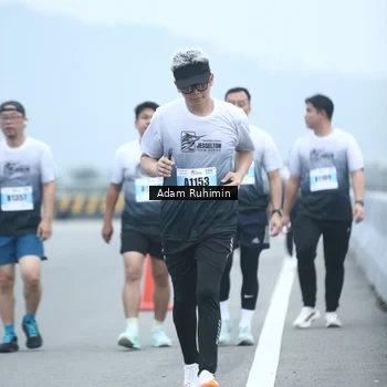 Runner Photo 7296681