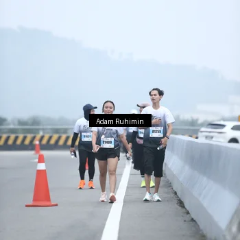 Runner Photo 7296876