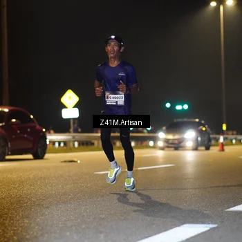 Runner Photo 7296895