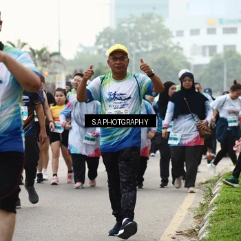 Runner Photo 7296899