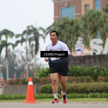 Runner Photo 7296915