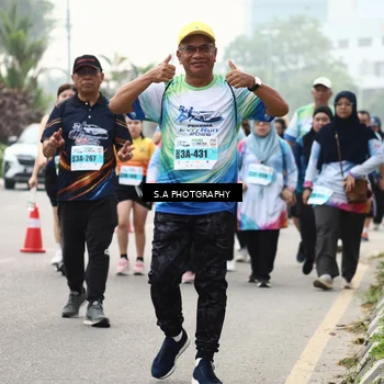 Runner Photo 7296941