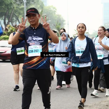 Runner Photo 7296971