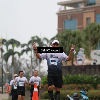 Runner Photo 7297379