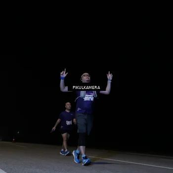 Runner Photo 7298403
