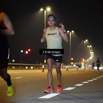 Runner Photo 7298811