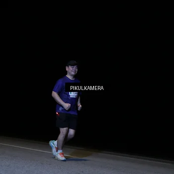 Runner Photo 7298911
