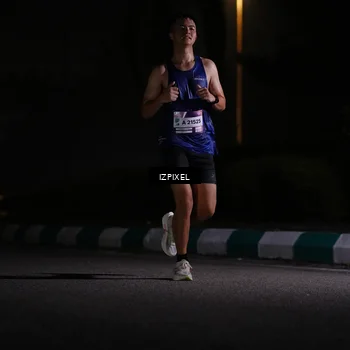 Runner Photo 7298923