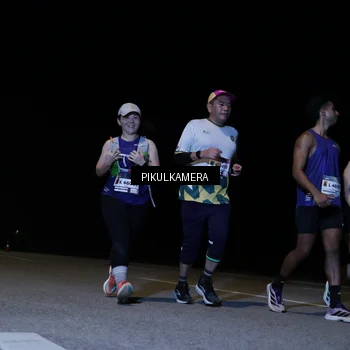 Runner Photo 7299126