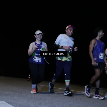 Runner Photo 7299129